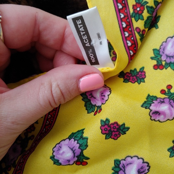 Japanese 🇯🇵 Beautiful purple and yellow scarf - Picture 4 of 5